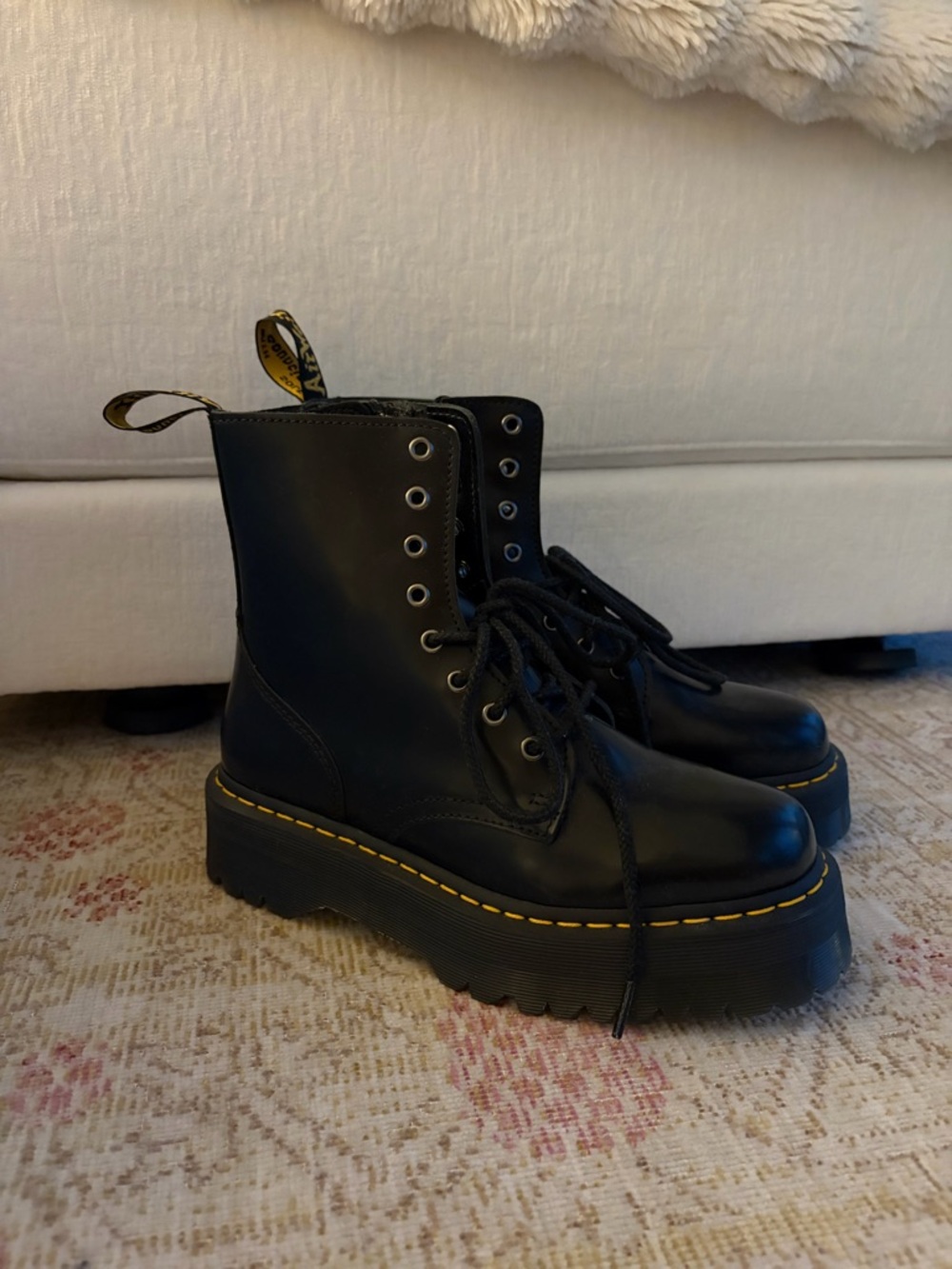 Dr. Martens Jadon Smooth Leather Platform Boots
Black Size 10 - Never Worn!
